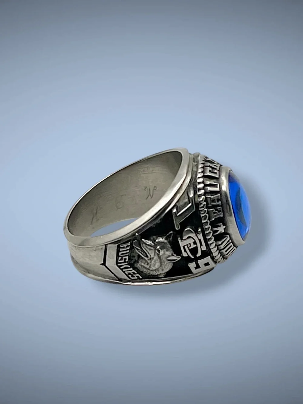 Vintage 1982 Eau Claire North High School Ring Starium Synthetic Sapphire